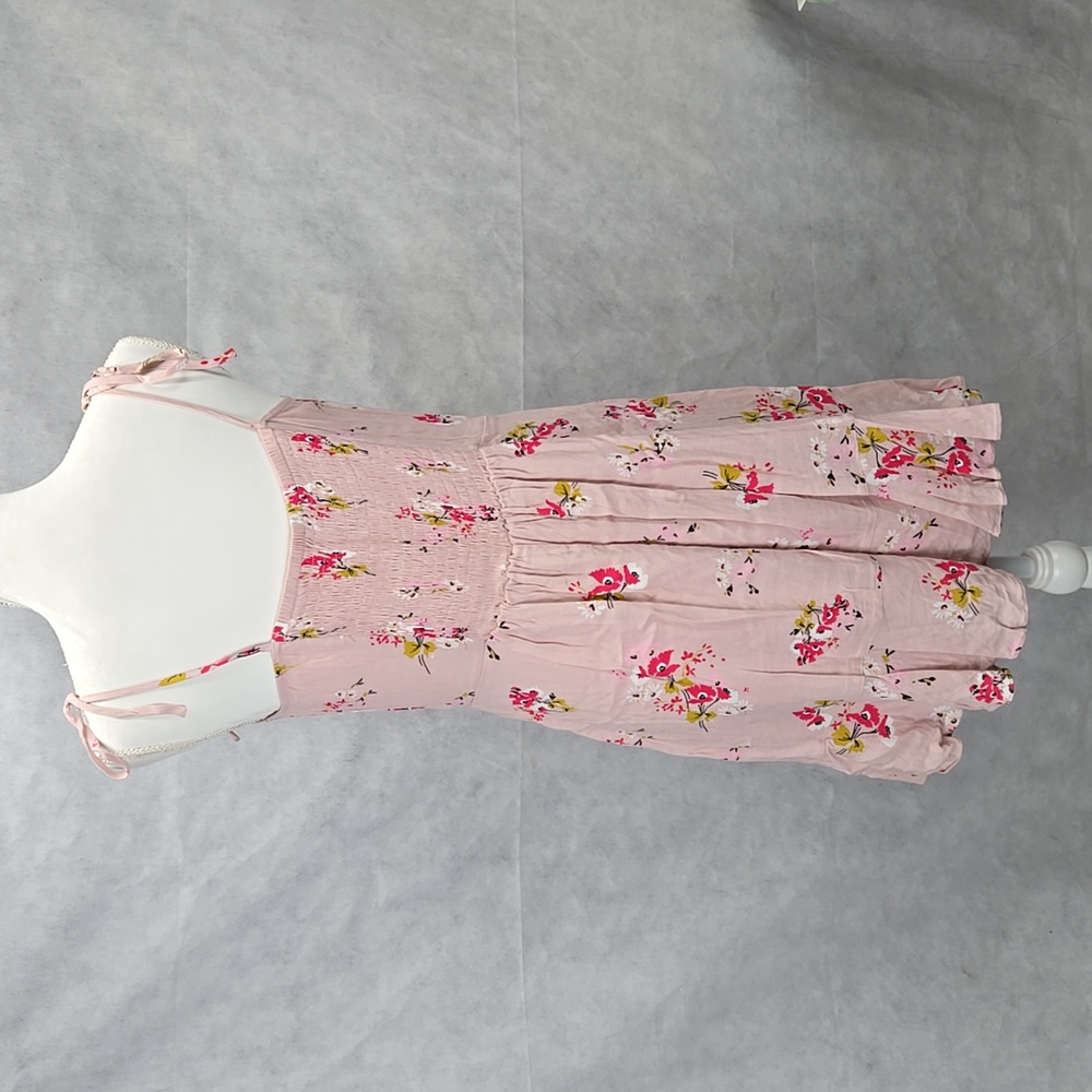 Express dress - Picture 2 of 5